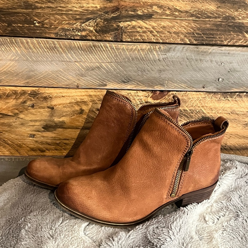 Lucky Brand Tan Leather ankle zip up Boots 7M - Picture 1 of 9